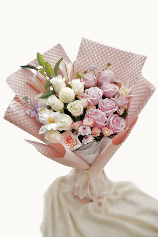 Gentle Trap | Mix Roses And Lilies