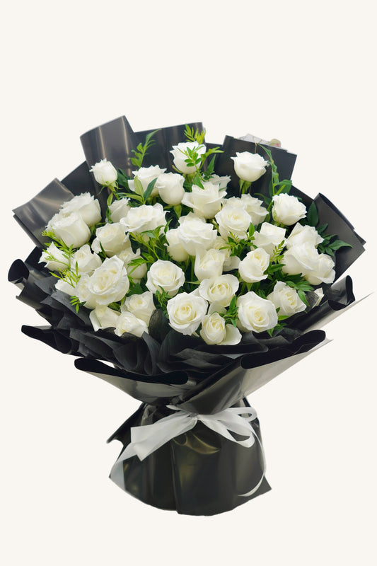 Fresh Forest | 31 White Roses